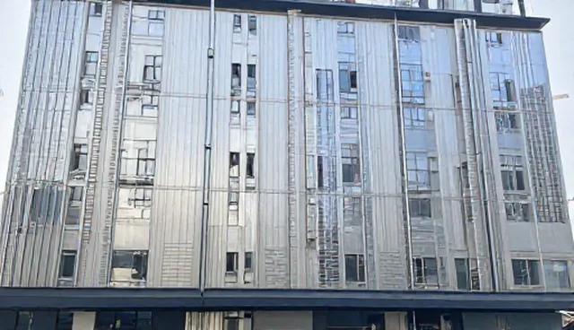 系统开发平台：本地应用场景的两种维护方案对比